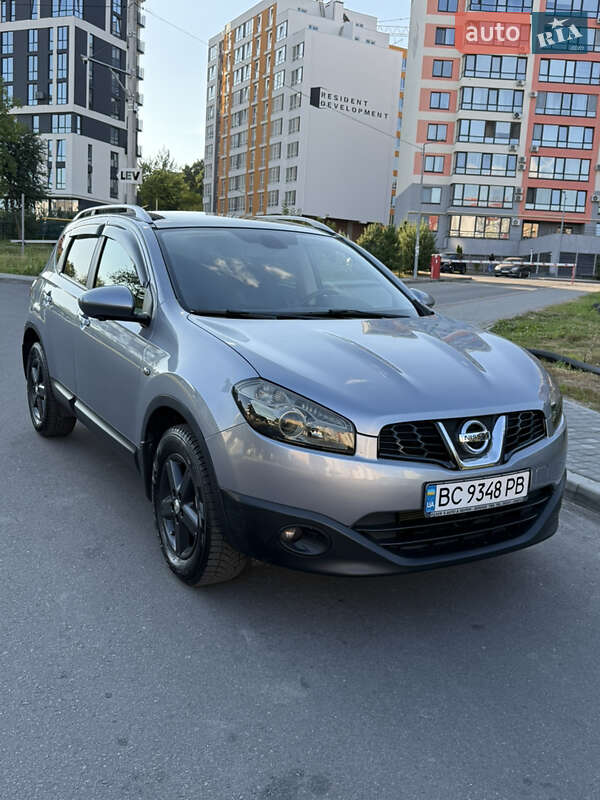 Nissan Qashqai 2012
