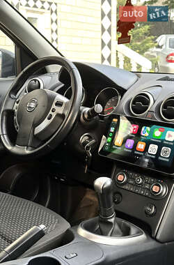 Внедорожник / Кроссовер Nissan Qashqai 2009 в 