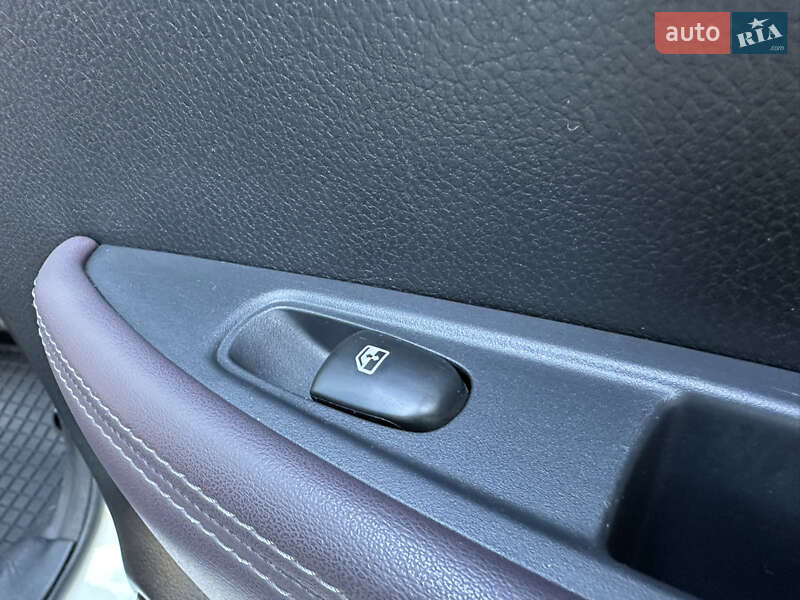 Позашляховик / Кросовер Nissan Qashqai 2017 в Одесі фото 55 Позашляховик / Кросовер Nissan Qashqai 2017 в Одесі