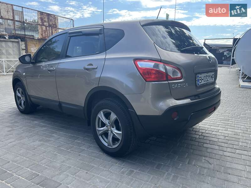 Внедорожник / Кроссовер Nissan Qashqai 2010 в Одессе