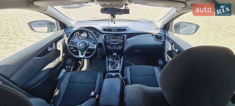 Внедорожник / Кроссовер Nissan Qashqai 2018 в Ужгороде