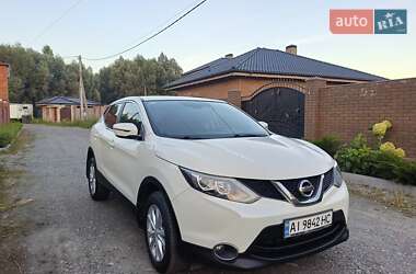 Внедорожник / Кроссовер Nissan Qashqai 2017 в Ирпене
