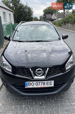 Позашляховик / Кросовер Nissan Qashqai 2010 в Луцьку