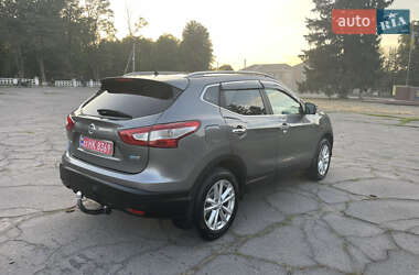 Внедорожник / Кроссовер Nissan Qashqai 2014 в 