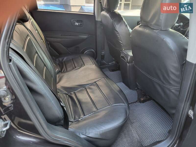 Позашляховик / Кросовер Nissan Qashqai 2010 в Черкасах фото 4 Позашляховик / Кросовер Nissan Qashqai 2010 в Черкасах