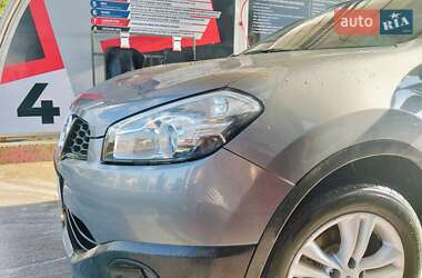 Внедорожник / Кроссовер Nissan Qashqai 2013 в 