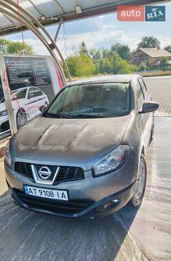 Внедорожник / Кроссовер Nissan Qashqai 2013 в 