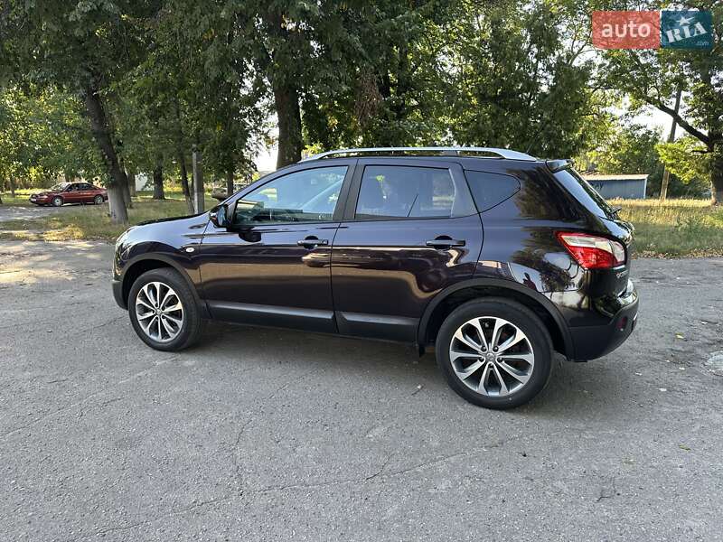 Внедорожник / Кроссовер Nissan Qashqai 2010 в Лебедине