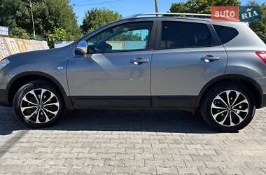 Внедорожник / Кроссовер Nissan Qashqai 2011 в Черновцах