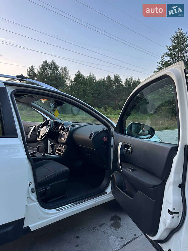 Внедорожник / Кроссовер Nissan Qashqai 2010 в Славуте фото 40 Внедорожник / Кроссовер Nissan Qashqai 2010 в Славуте