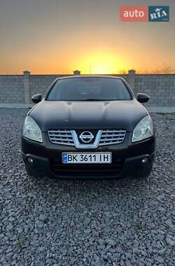 Позашляховик / Кросовер Nissan Qashqai 2009 в Рівному