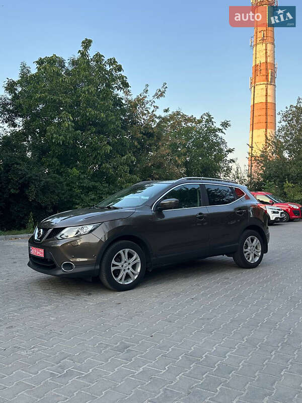 Внедорожник / Кроссовер Nissan Qashqai 2015 в Тернополе фото 4 Внедорожник / Кроссовер Nissan Qashqai 2015 в Тернополе