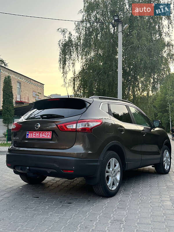 Внедорожник / Кроссовер Nissan Qashqai 2015 в Тернополе фото 8 Внедорожник / Кроссовер Nissan Qashqai 2015 в Тернополе