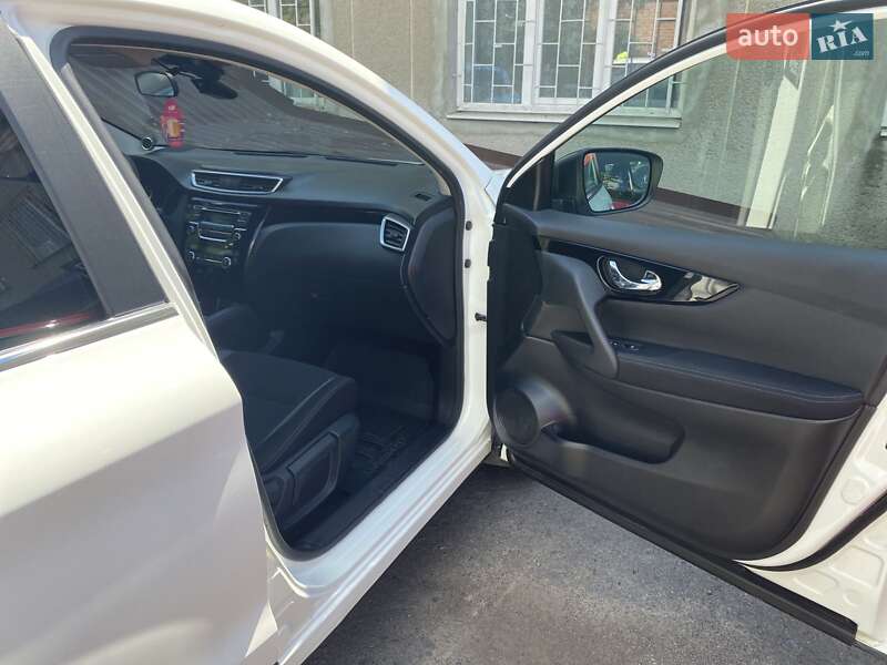 Внедорожник / Кроссовер Nissan Qashqai 2018 в Немирове