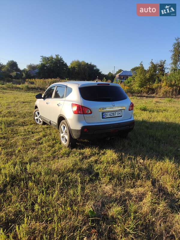 Внедорожник / Кроссовер Nissan Qashqai 2007 в Ромнах