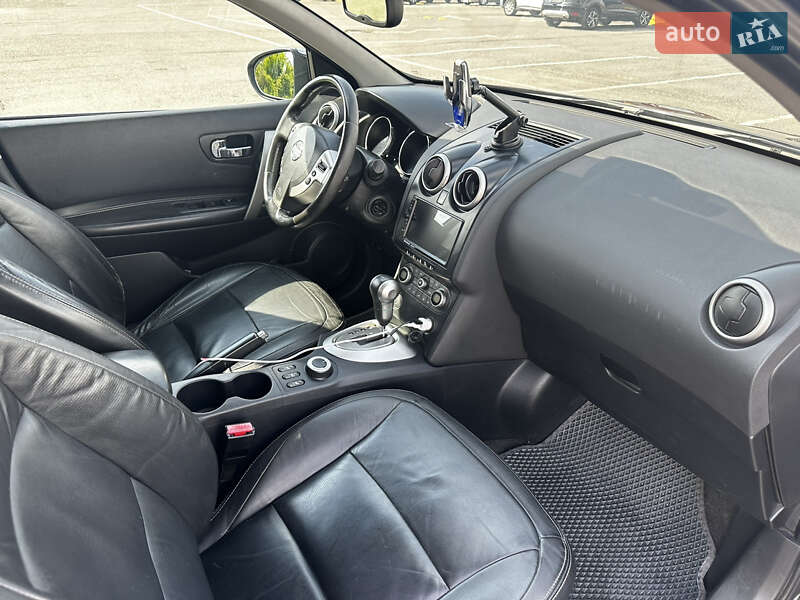 Внедорожник / Кроссовер Nissan Qashqai 2008 в Черновцах