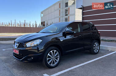 Позашляховик / Кросовер Nissan Qashqai 2011 в Умані