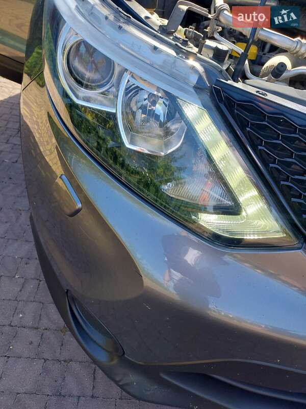 Внедорожник / Кроссовер Nissan Qashqai 2014 в Болехове