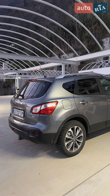 Внедорожник / Кроссовер Nissan Qashqai 2011 в Черновцах