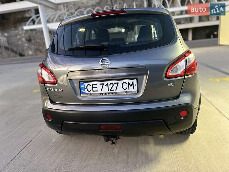 Внедорожник / Кроссовер Nissan Qashqai 2011 в Черновцах