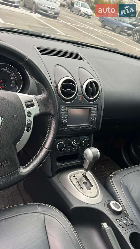 Внедорожник / Кроссовер Nissan Qashqai 2011 в Черновцах