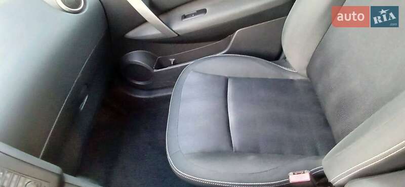 Внедорожник / Кроссовер Nissan Qashqai 2011 в Ровно