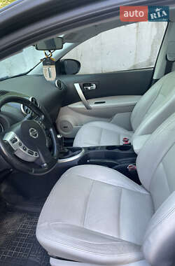 Внедорожник / Кроссовер Nissan Qashqai 2010 в 
