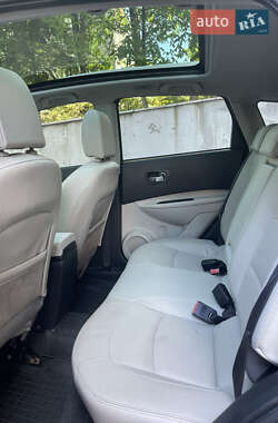 Внедорожник / Кроссовер Nissan Qashqai 2010 в 