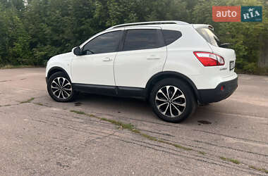 Внедорожник / Кроссовер Nissan Qashqai 2011 в 