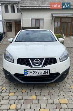 Позашляховик / Кросовер Nissan Qashqai 2012 в Чернівцях