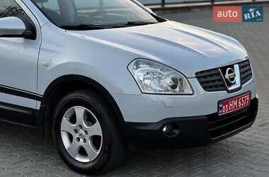 Внедорожник / Кроссовер Nissan Qashqai 2007 в 