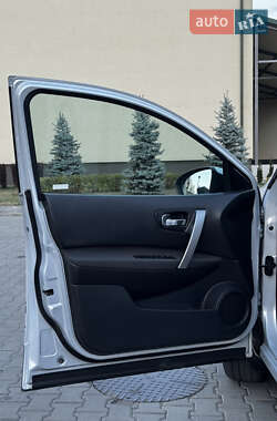 Внедорожник / Кроссовер Nissan Qashqai 2007 в 