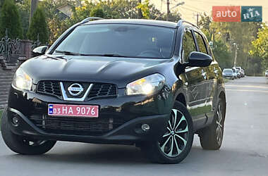 Внедорожник / Кроссовер Nissan Qashqai 2010 в 