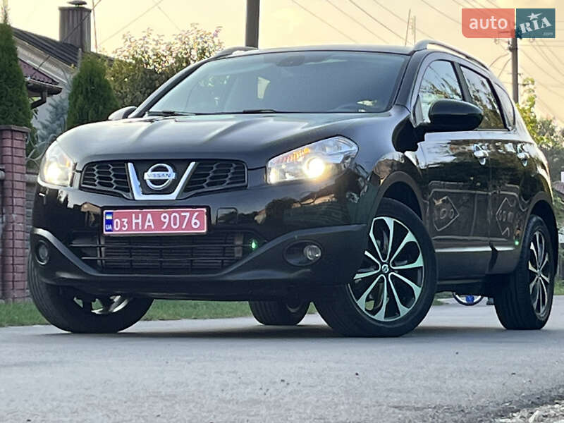 Внедорожник / Кроссовер Nissan Qashqai 2010 в 