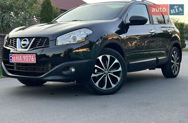 Внедорожник / Кроссовер Nissan Qashqai 2010 в 