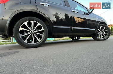 Внедорожник / Кроссовер Nissan Qashqai 2010 в 