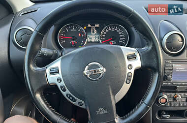 Внедорожник / Кроссовер Nissan Qashqai 2010 в 
