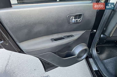 Внедорожник / Кроссовер Nissan Qashqai 2010 в 