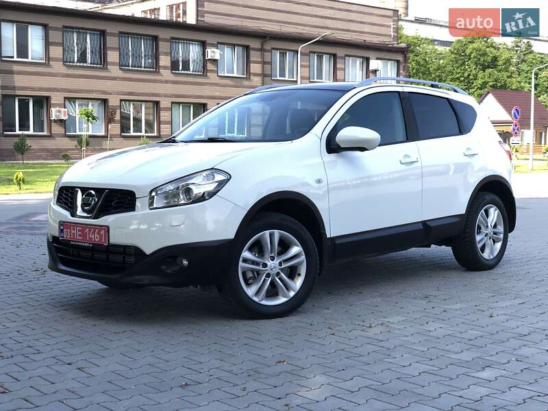 Внедорожник / Кроссовер Nissan Qashqai 2011 в Хмельницком