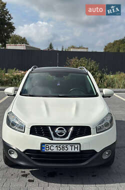 Внедорожник / Кроссовер Nissan Qashqai 2012 в 