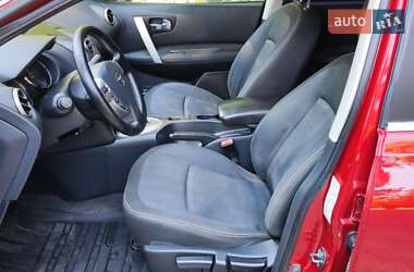 Позашляховик / Кросовер Nissan Qashqai 2010 в 