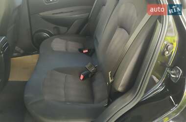Внедорожник / Кроссовер Nissan Qashqai 2012 в 