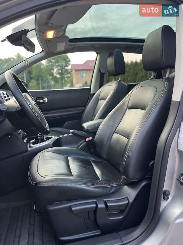 Позашляховик / Кросовер Nissan Qashqai 2010 в Стрию