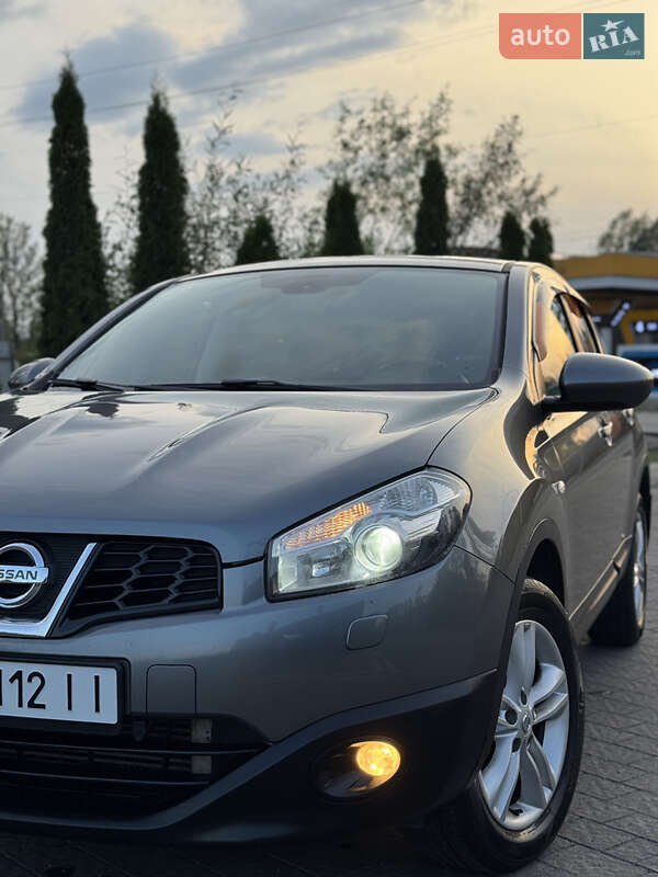 Позашляховик / Кросовер Nissan Qashqai 2011 в Надвірній