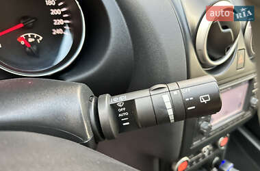 Внедорожник / Кроссовер Nissan Qashqai 2010 в 