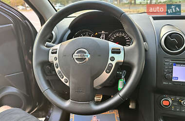 Внедорожник / Кроссовер Nissan Qashqai 2010 в 