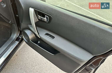 Внедорожник / Кроссовер Nissan Qashqai 2010 в 