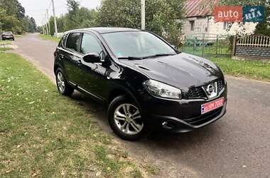 Позашляховик / Кросовер Nissan Qashqai 2011 в Луцьку