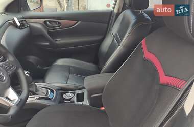 Внедорожник / Кроссовер Nissan Qashqai 2017 в 