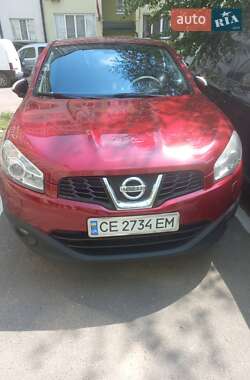 Внедорожник / Кроссовер Nissan Qashqai 2010 в 